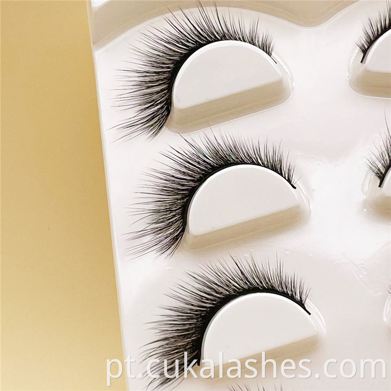 Classic Cat Eye Lashes